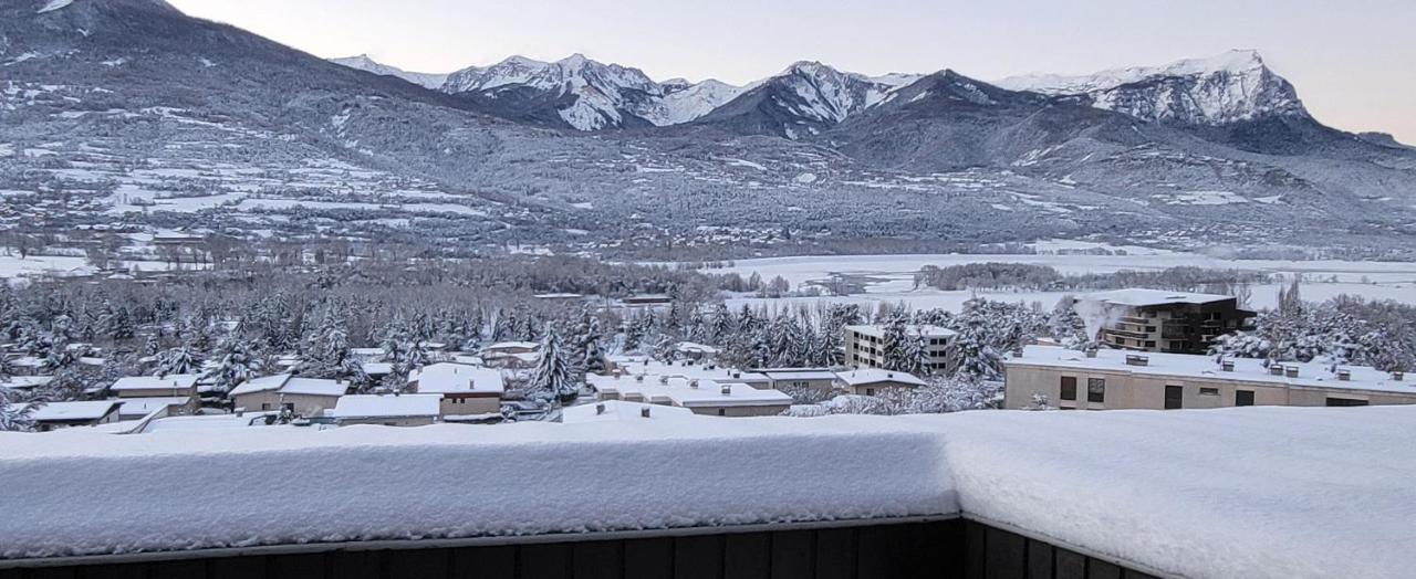 Appartement Plan D'Eau Vue Panoramique Embrun Exterior foto