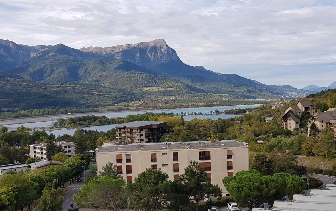 Appartement Plan D'Eau Vue Panoramique Embrun Exterior foto